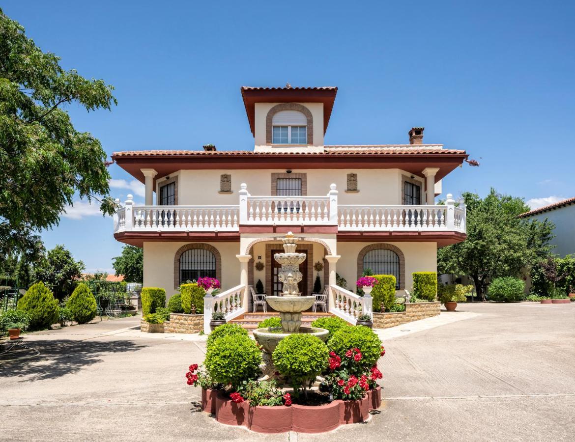 Vivienda Turistica Rural Mari Carmen Villa บาเอซา ภายนอก รูปภาพ